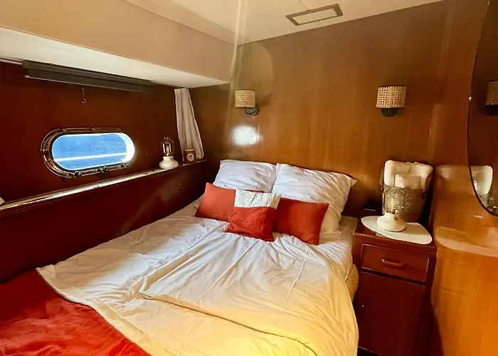 船屋 Navi, Yacht A Quai Centre, 2 A 8 Pers