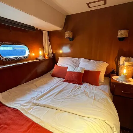 Πλωτό κατάλυμα Navi - Yacht A Quai Au Coeur De - Terrasse & Flybridge - 2 A 8 Personnes