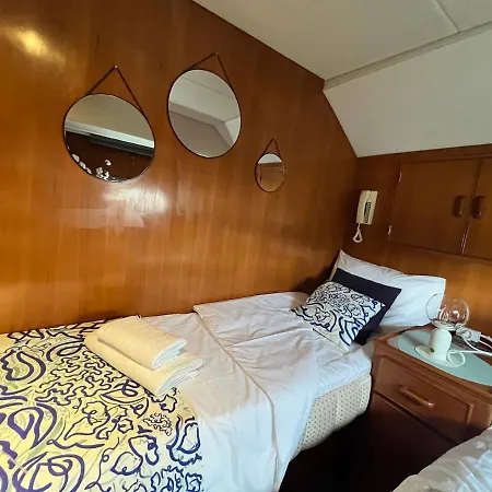 Ботель Navi, Yacht A Quai Centre, 2 A 8 Pers Сет